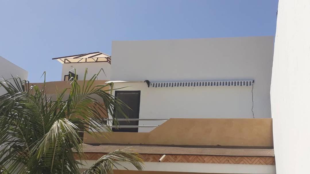 Saly - Villa Kage 6 Chambres -Clim-Wifi-Eau Chaude-Billard-Babyfoot-Ping Pong-Canal - Electricite Non Comprise Esterno foto