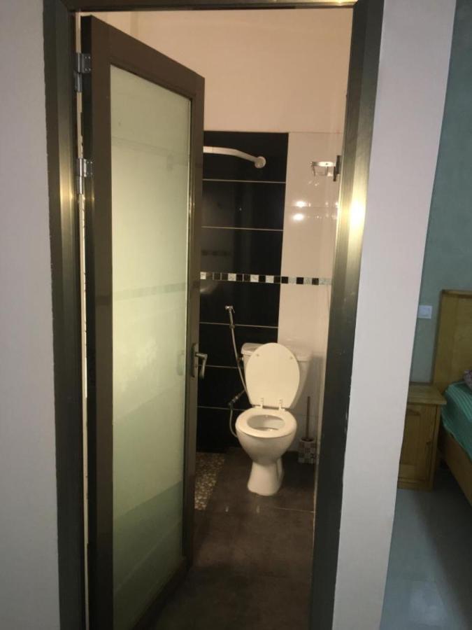 Saly - Villa Kage 6 Chambres -Clim-Wifi-Eau Chaude-Billard-Babyfoot-Ping Pong-Canal - Electricite Non Comprise Esterno foto