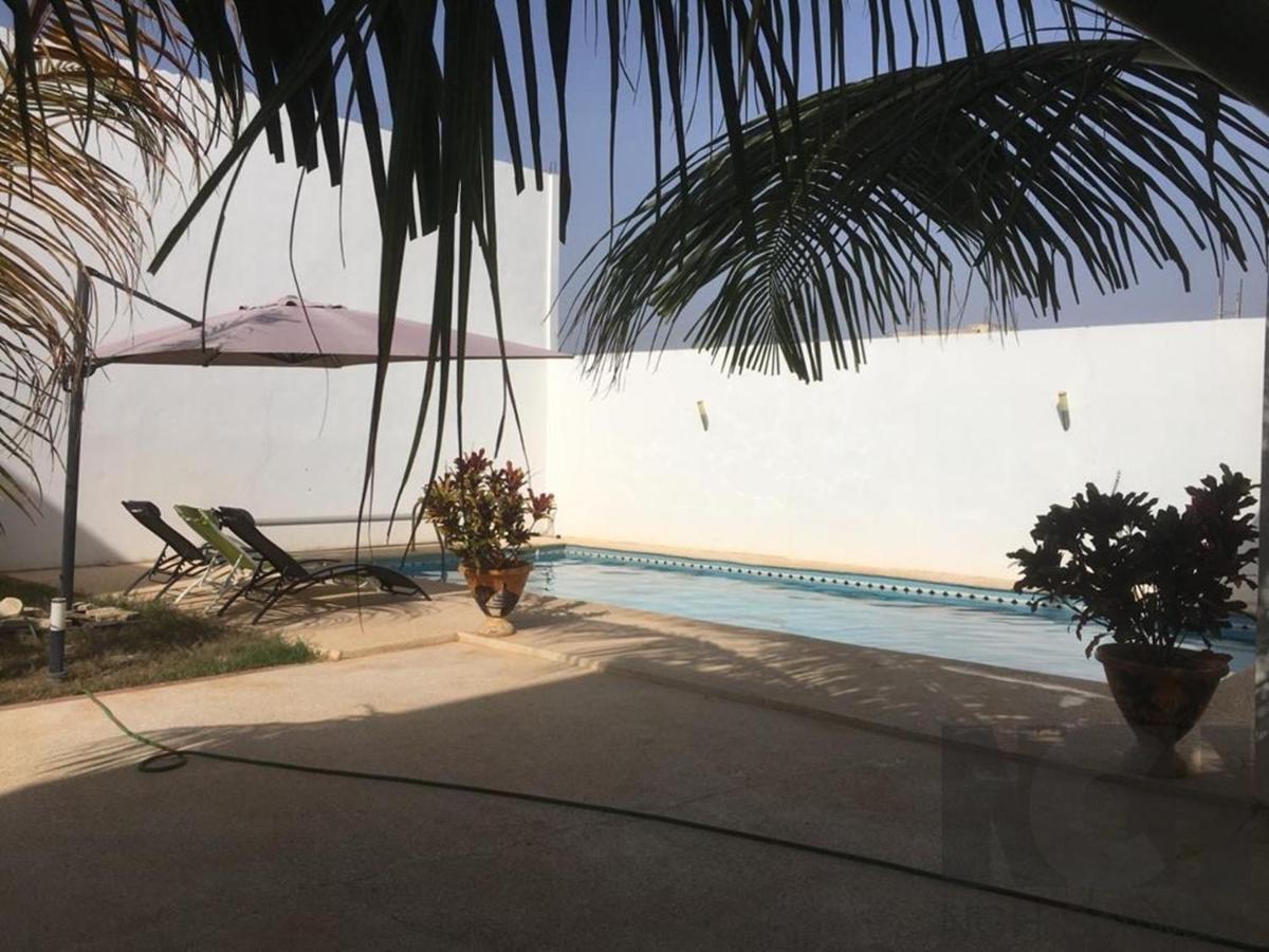 Saly - Villa Kage 6 Chambres -Clim-Wifi-Eau Chaude-Billard-Babyfoot-Ping Pong-Canal - Electricite Non Comprise Esterno foto